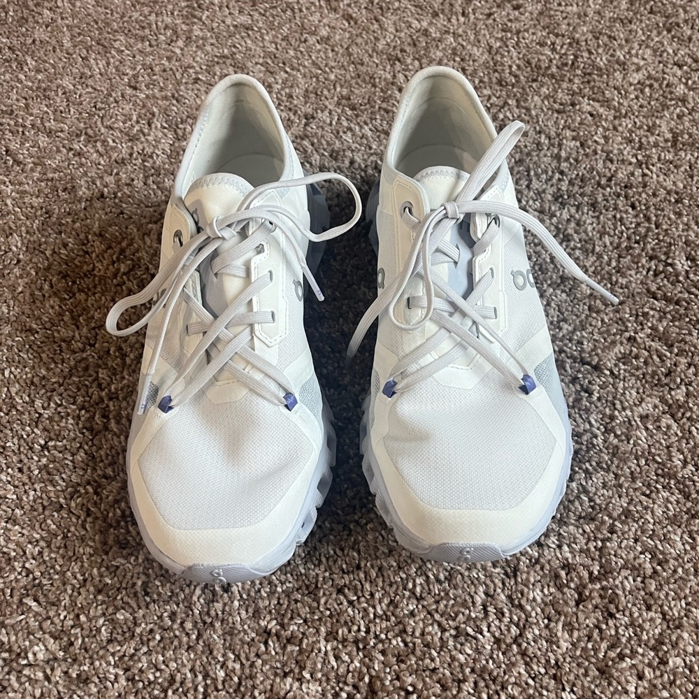 Women's On Cloud X3 Running Shoes size 7.5